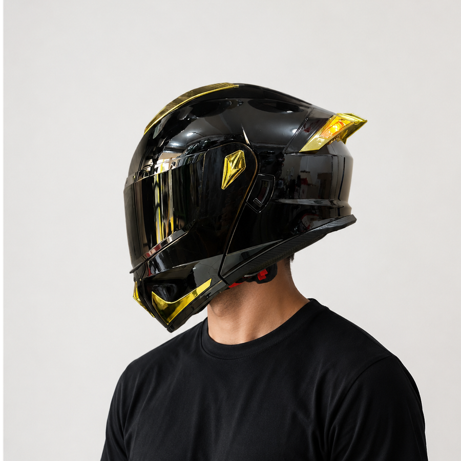CASCO NEGRO BRILLO DORADO  CON LUZ