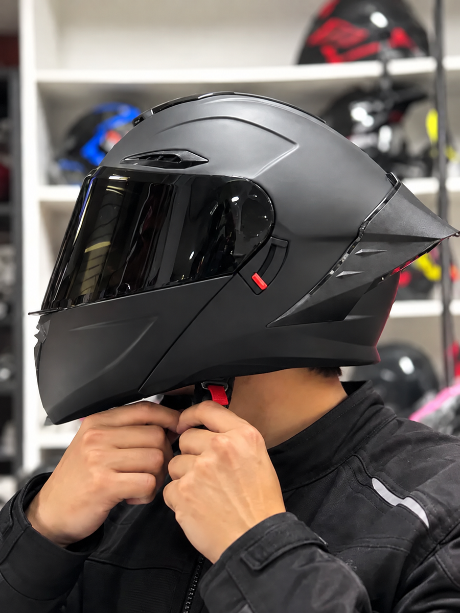 CASCO LOGAN ABATIBLE CON LUZ ALERON MATE